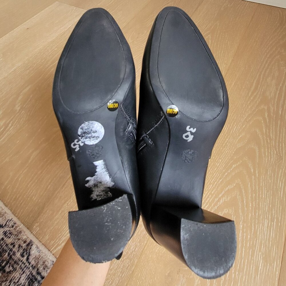 Vince Camuto Women’s Coorin Heeled Booties in Black Size 8 - Picture 10 of 10